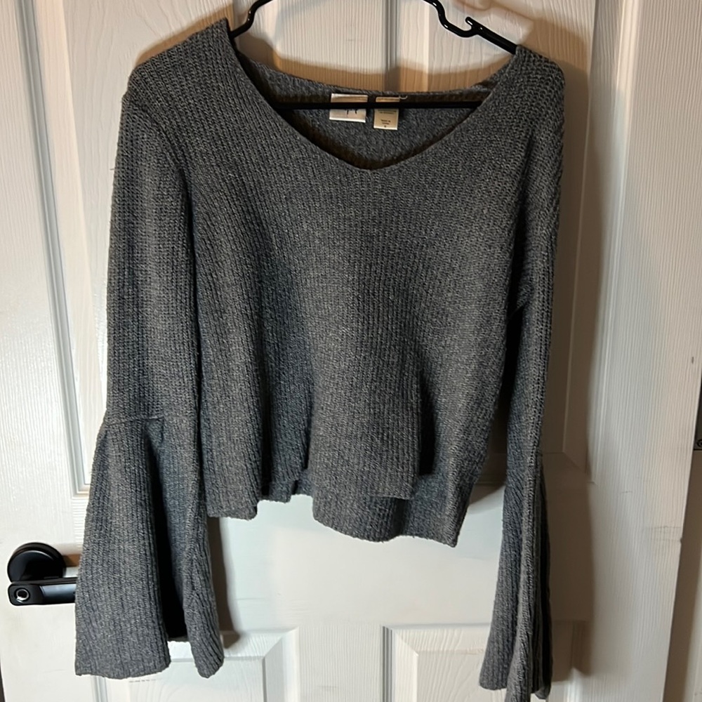 Daytrip Cropped Gray Top